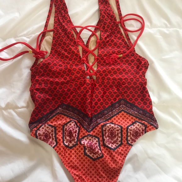 Mink Pink Rosewater one-piece - Picture 4 of 5